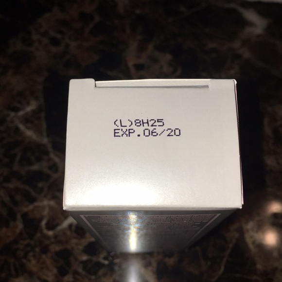 Mary Kay Day Cream SPF 30 (Combination/Oily Skin) - Picture 4 of 4